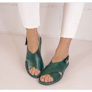 Brador RIO PETROLIO SANDALS Leather sandals Shoes made in Italy Size EU4…